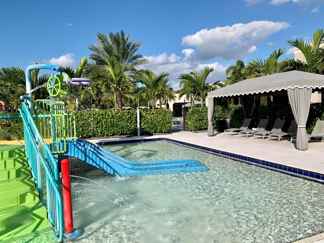 16831 Pavilion Way, Delray Beach, FL 33446