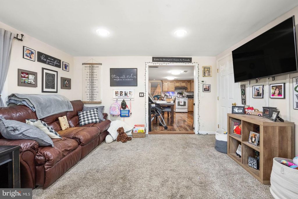 Image 10 of property listing at 208 CHURCH ST, Mardela Springs, MD 21837