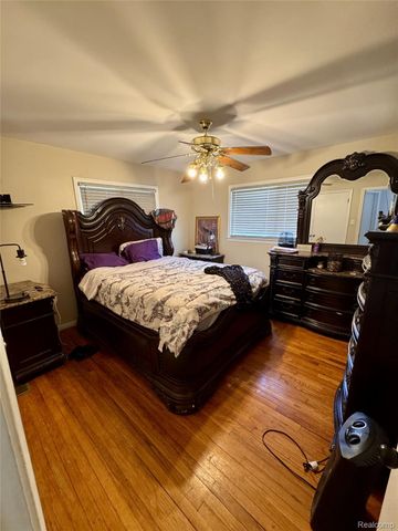 32974 Sheridan Street, Garden City, MI 48135