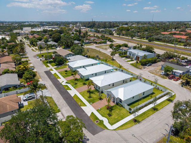 1022 Miami Boulevard, Delray Beach, FL 33483