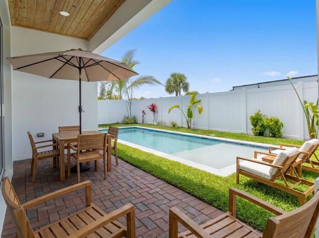 1022 Miami Boulevard, Delray Beach, FL 33483