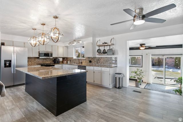 2569 W 5645 S, Taylorsville, UT 84129