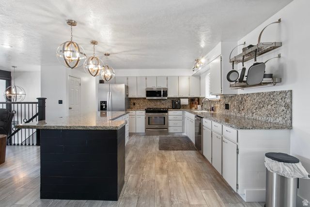 2569 W 5645 S, Taylorsville, UT 84129