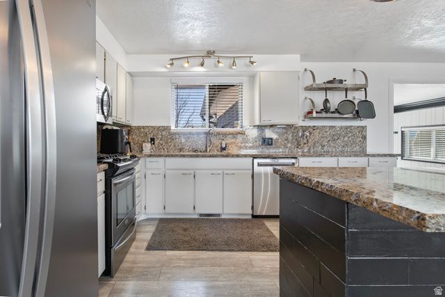 2569 W 5645 S, Taylorsville, UT 84129