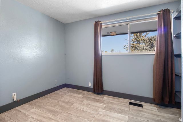 2569 W 5645 S, Taylorsville, UT 84129