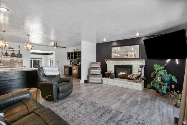 2569 W 5645 S, Taylorsville, UT 84129