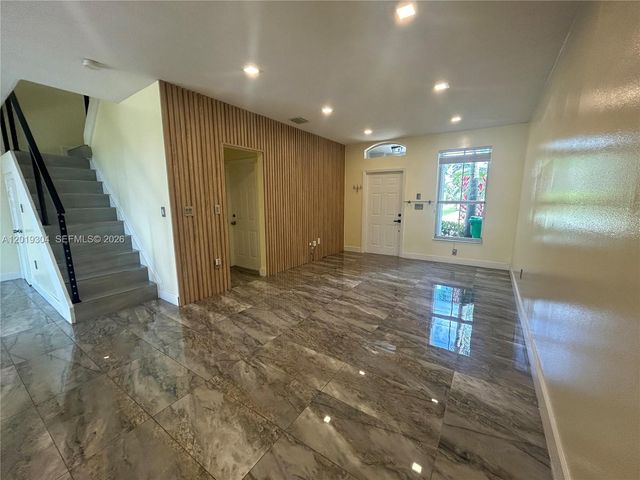 254 Riverwalk Cir, Sunrise, FL 33326