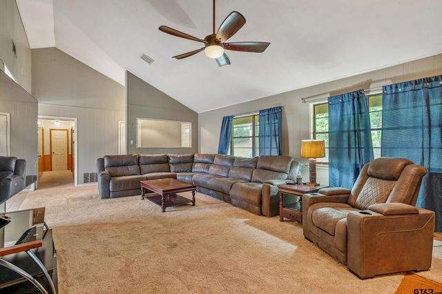 19314 State Highway 155 s, Flint, TX 75762