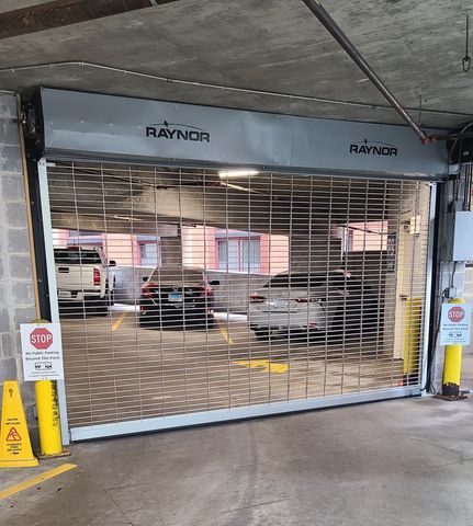 33 W Ontario Street P11-E11, Chicago, IL 60654