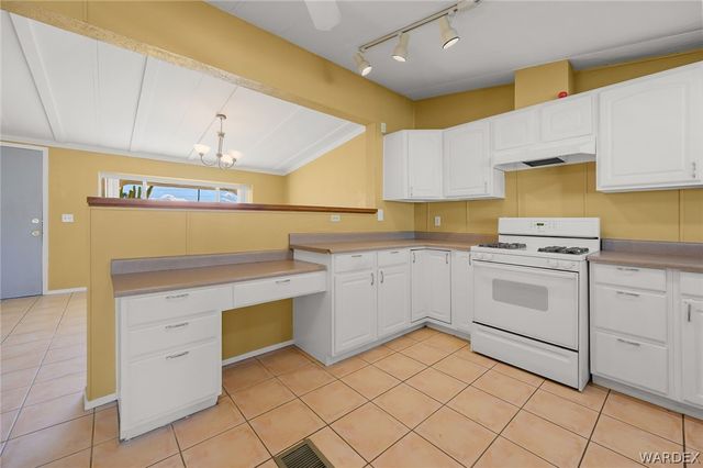 1125 Zircon Avenue, Bullhead City, AZ 86442