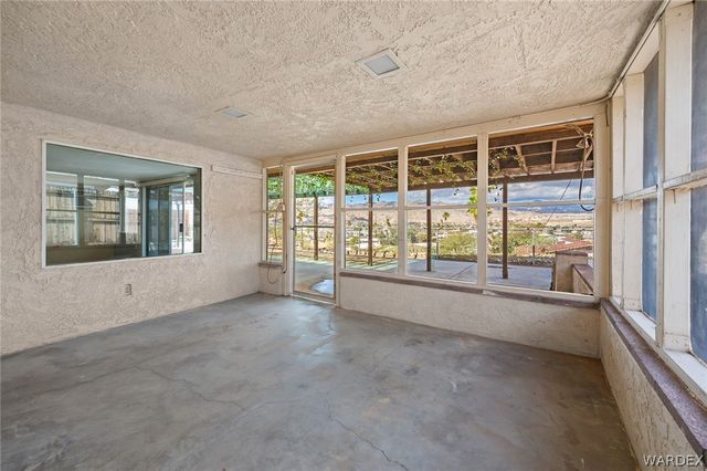 1125 Zircon Avenue, Bullhead City, AZ 86442