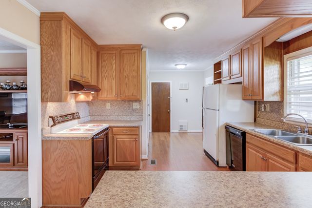 4834 Flat Creek Road, Oakwood, GA 30566