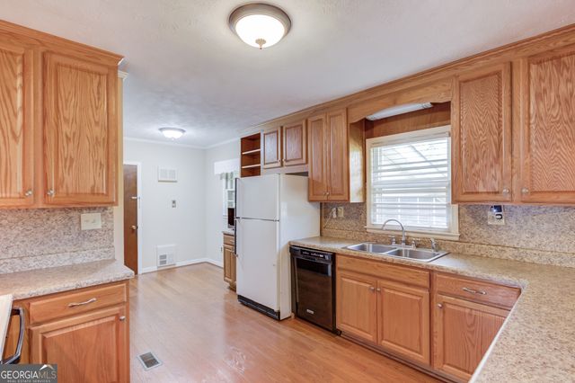 4834 Flat Creek Road, Oakwood, GA 30566