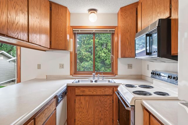 14310 14th Avenue N, Plymouth, MN 55447
