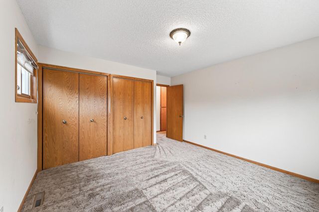 14310 14th Avenue N, Plymouth, MN 55447