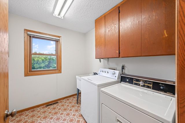 14310 14th Avenue N, Plymouth, MN 55447