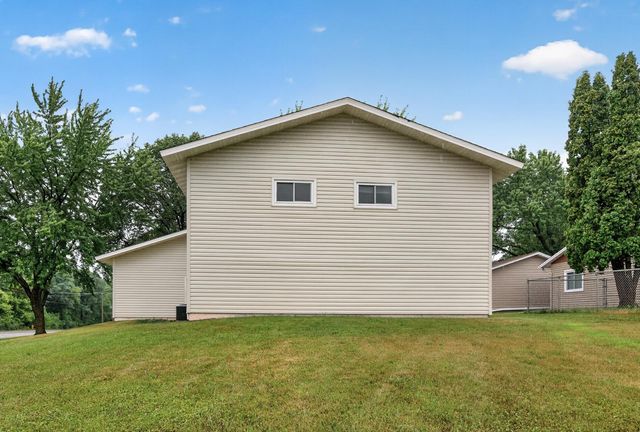 14310 14th Avenue N, Plymouth, MN 55447