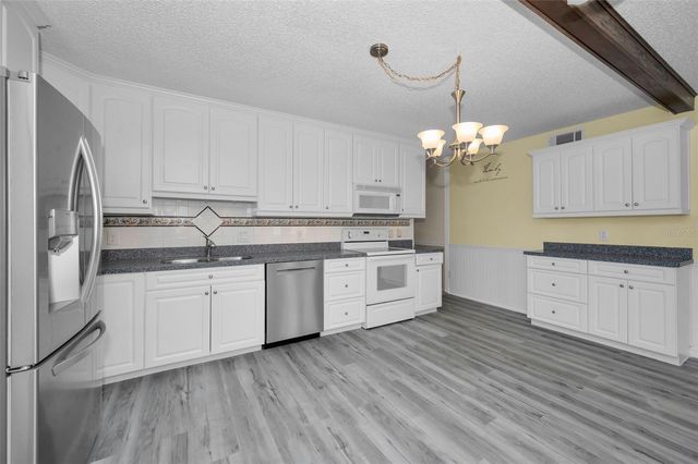 2170 AMERICUS BOULEVARD N 65, Clearwater, FL 33763