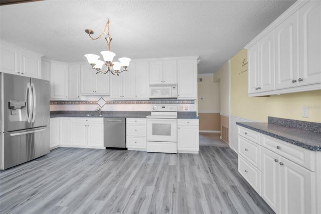 2170 AMERICUS BOULEVARD N 65, Clearwater, FL 33763