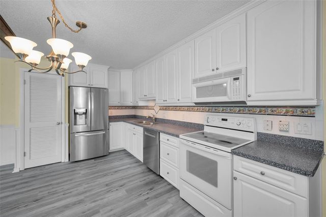 2170 AMERICUS BOULEVARD N 65, Clearwater, FL 33763