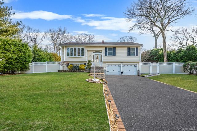 131 Joline Road, Port Jefferson Station, NY 11776