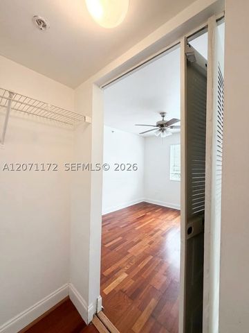 470 S Park Rd 7-207, Hollywood, FL 33021
