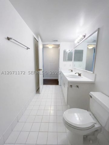 470 S Park Rd 7-207, Hollywood, FL 33021