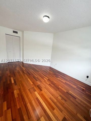 470 S Park Rd 7-207, Hollywood, FL 33021