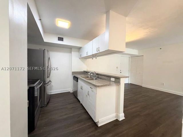 470 S Park Rd 7-207, Hollywood, FL 33021