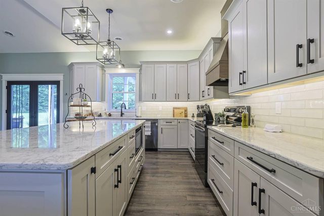 15607 Ireland Road, Moores Hill, IN 47032