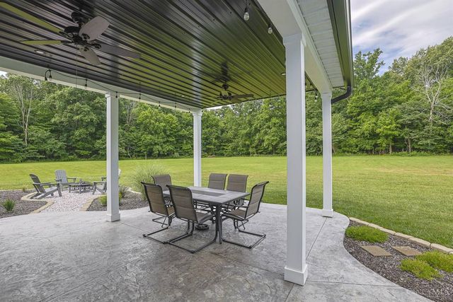 15607 Ireland Road, Moores Hill, IN 47032