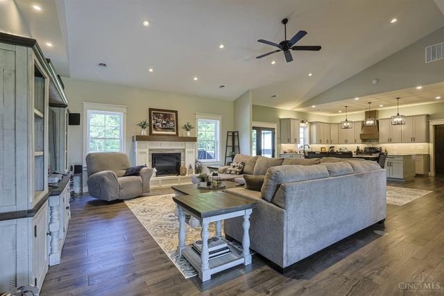 15607 Ireland Road, Moores Hill, IN 47032