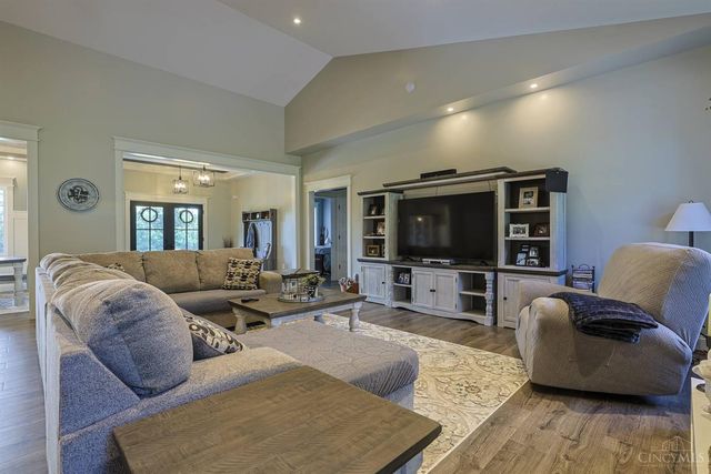 15607 Ireland Road, Moores Hill, IN 47032