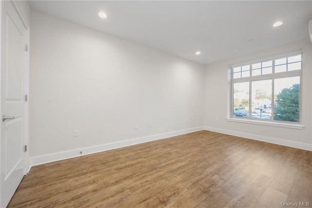 40 Jackson Avenue 2H, Eastchester, NY 10709