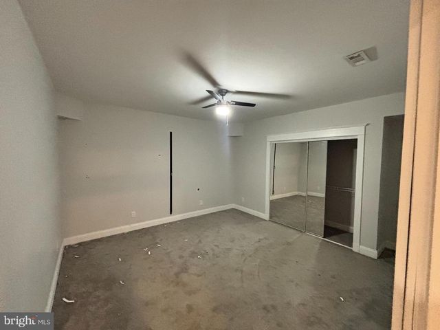 283 CEDAR RD, Mullica Hill, NJ 08062