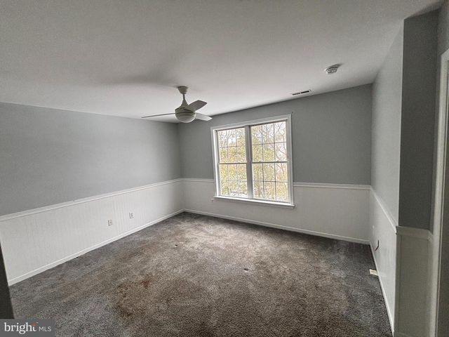 283 CEDAR RD, Mullica Hill, NJ 08062