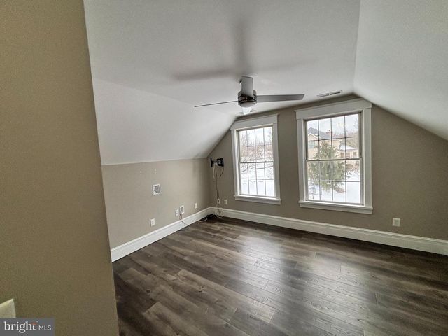 283 CEDAR RD, Mullica Hill, NJ 08062