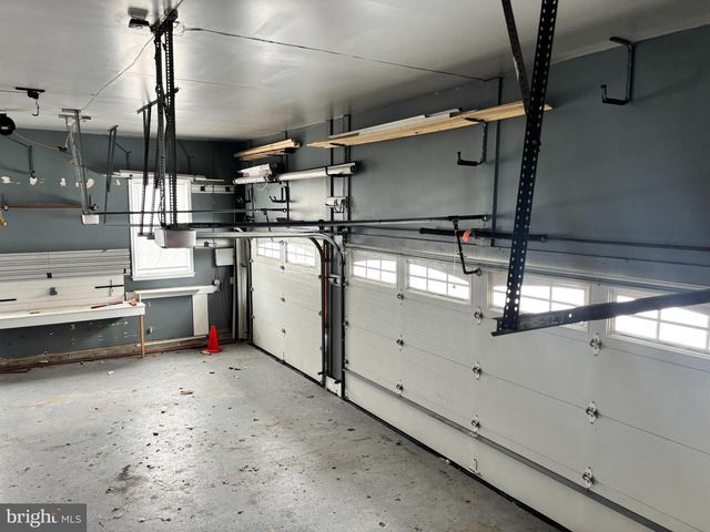 283 CEDAR RD, Mullica Hill, NJ 08062