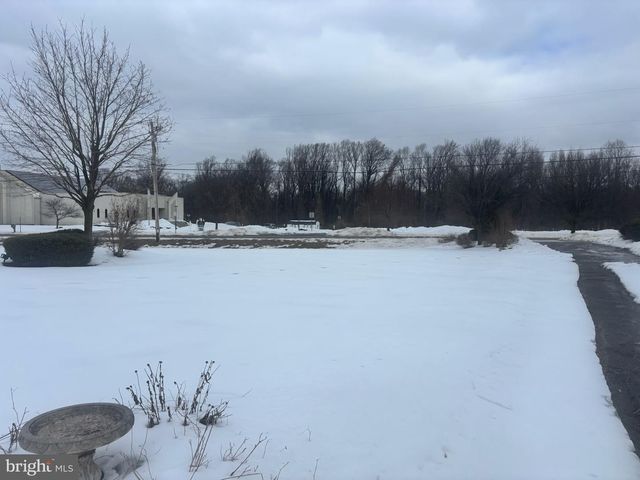 283 CEDAR RD, Mullica Hill, NJ 08062