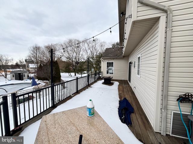 283 CEDAR RD, Mullica Hill, NJ 08062