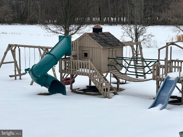 283 CEDAR RD, Mullica Hill, NJ 08062