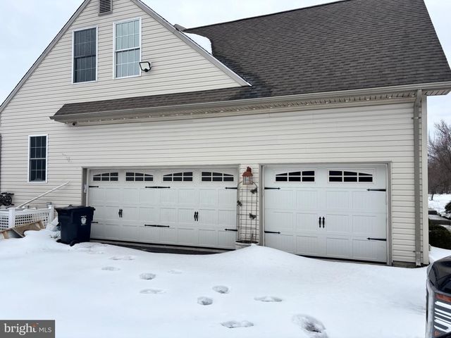 283 CEDAR RD, Mullica Hill, NJ 08062