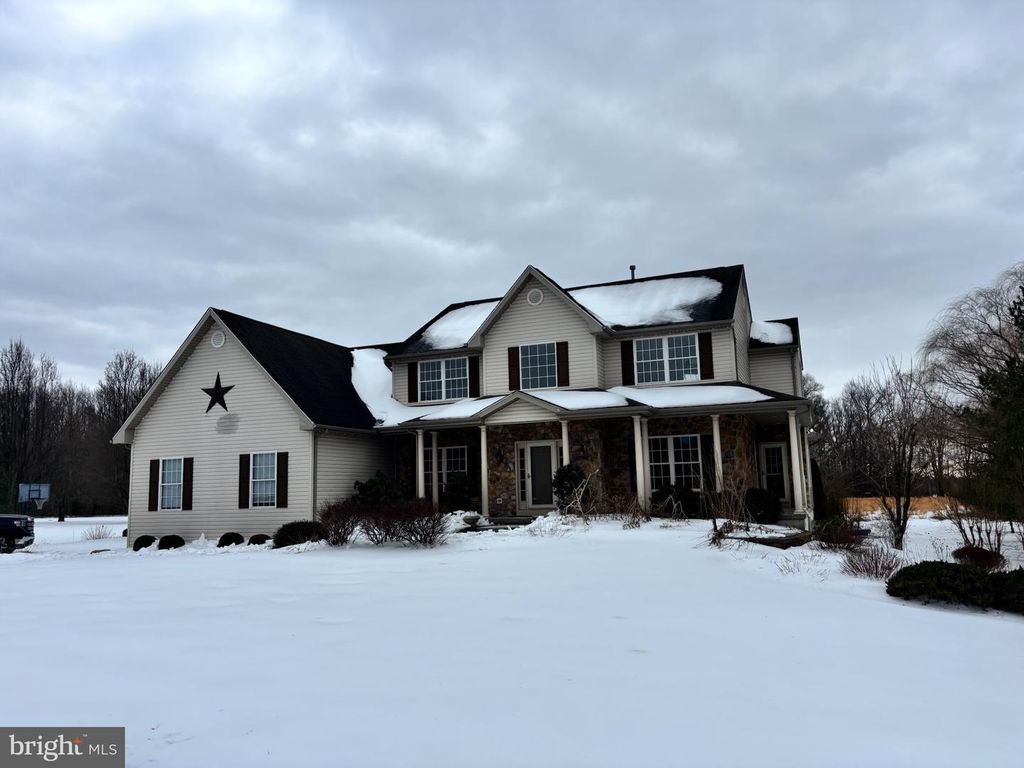 283 CEDAR RD, Mullica Hill, NJ 08062