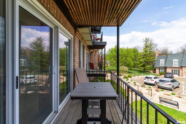 4900 N Knoxville Ave Apt 111A, Peoria, IL 61614