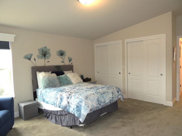 303 Kingsley Drive, Grants Pass, OR 97526