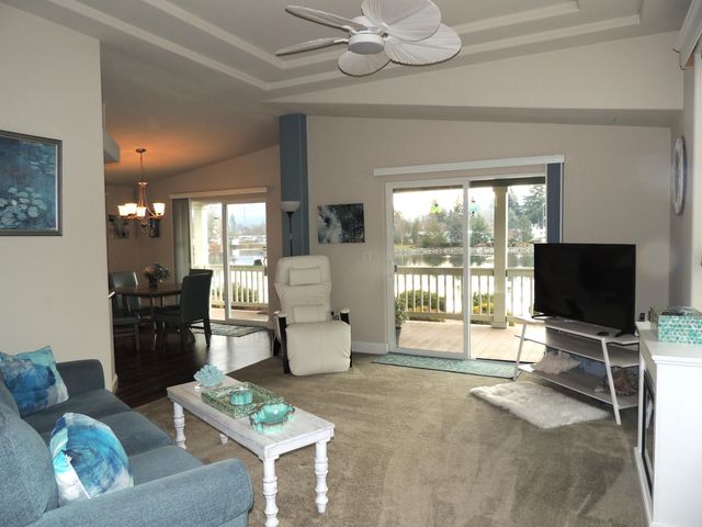 303 Kingsley Drive, Grants Pass, OR 97526