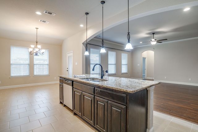 200 Hawks Ridge Trail, Burleson, TX 76028