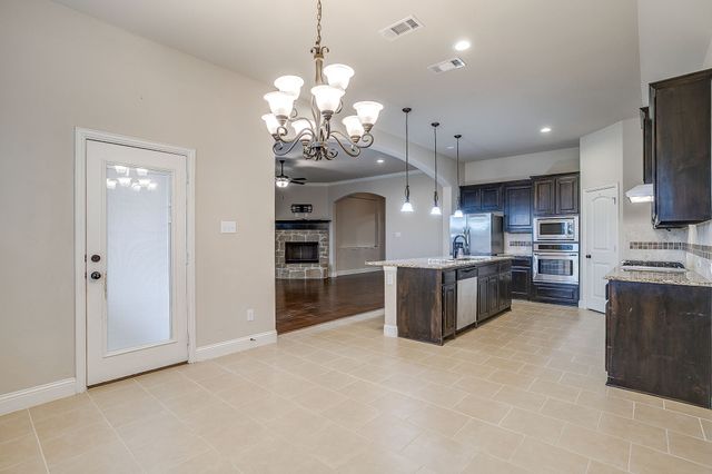 200 Hawks Ridge Trail, Burleson, TX 76028