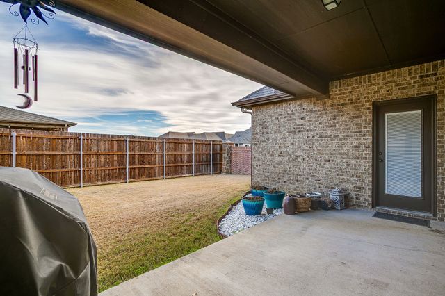 200 Hawks Ridge Trail, Burleson, TX 76028