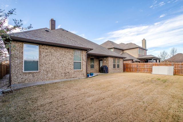 200 Hawks Ridge Trail, Burleson, TX 76028